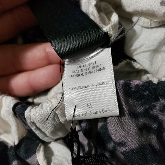 *** SUPER RARE *** YOUNG FABULOUS AND BROKE FIRST DATE MAXI - Picture 9 of 11